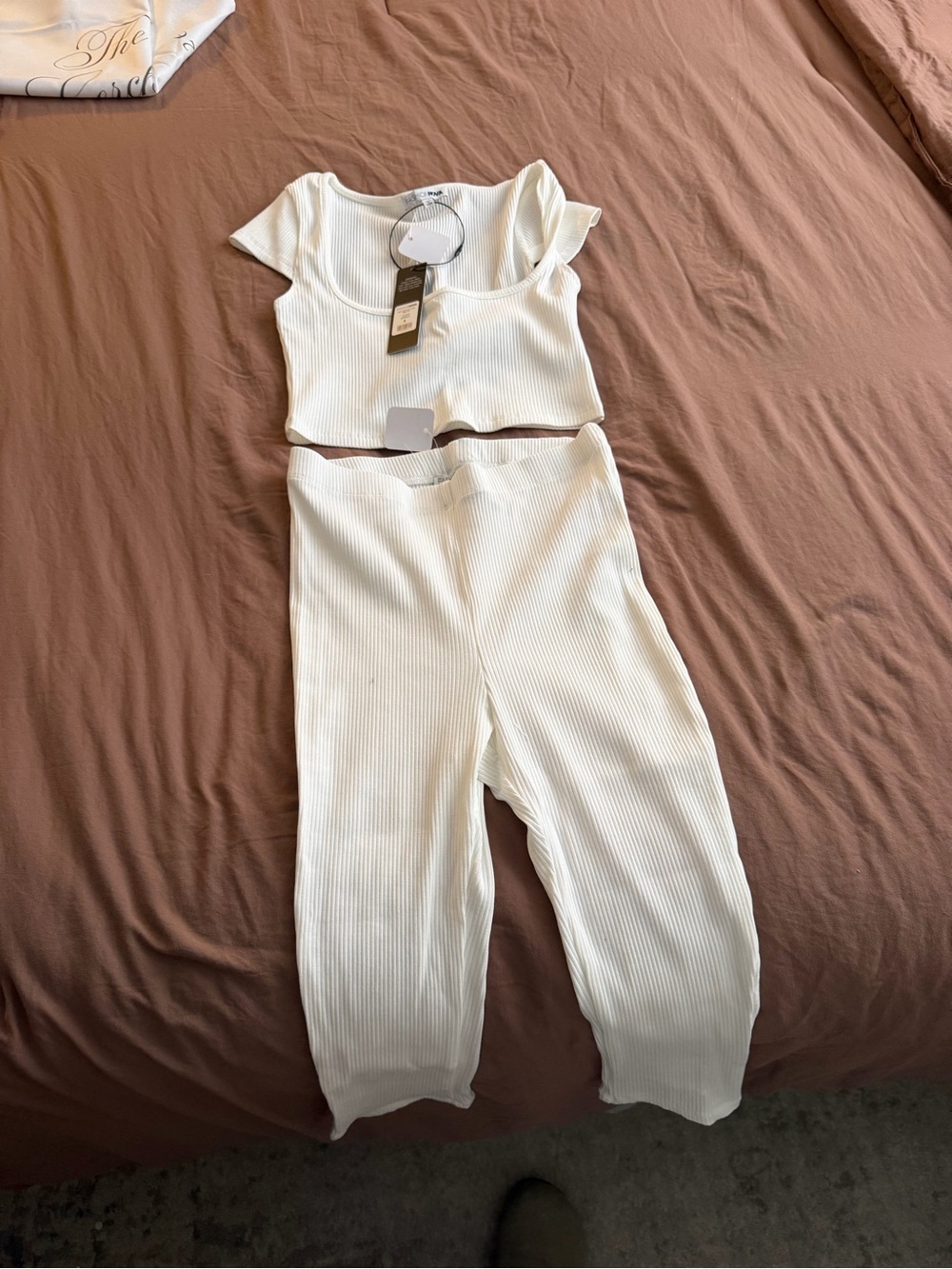 Fashion Nova Ribbed Two-Piece Crop Top & Capris Set - white